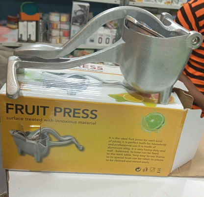 Stainless Steel Lemon & Orange Juicer – Manual Handheld Citrus Fruit Squeezer for Fresh Juice 🍋🍊